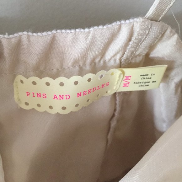 Pins + Needles Cream Lace Dress - Picture 5 of 8